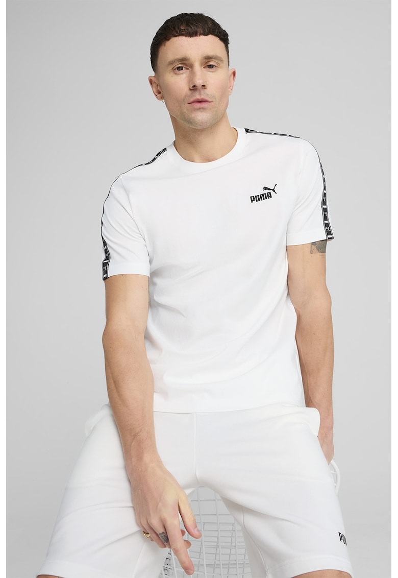 Tricou cu decolteu la baza gatului si detalii logo