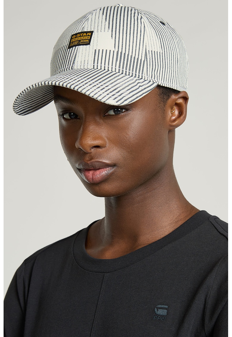 Sapca ajustabila cu model in dungi