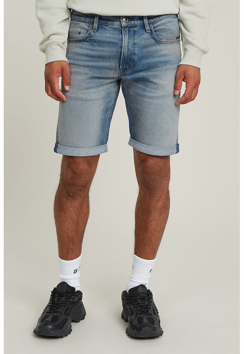 Blugi scurti din amestec de bumbac cu talie medie Blugi scurti din amestec de bumbac cu talie medie