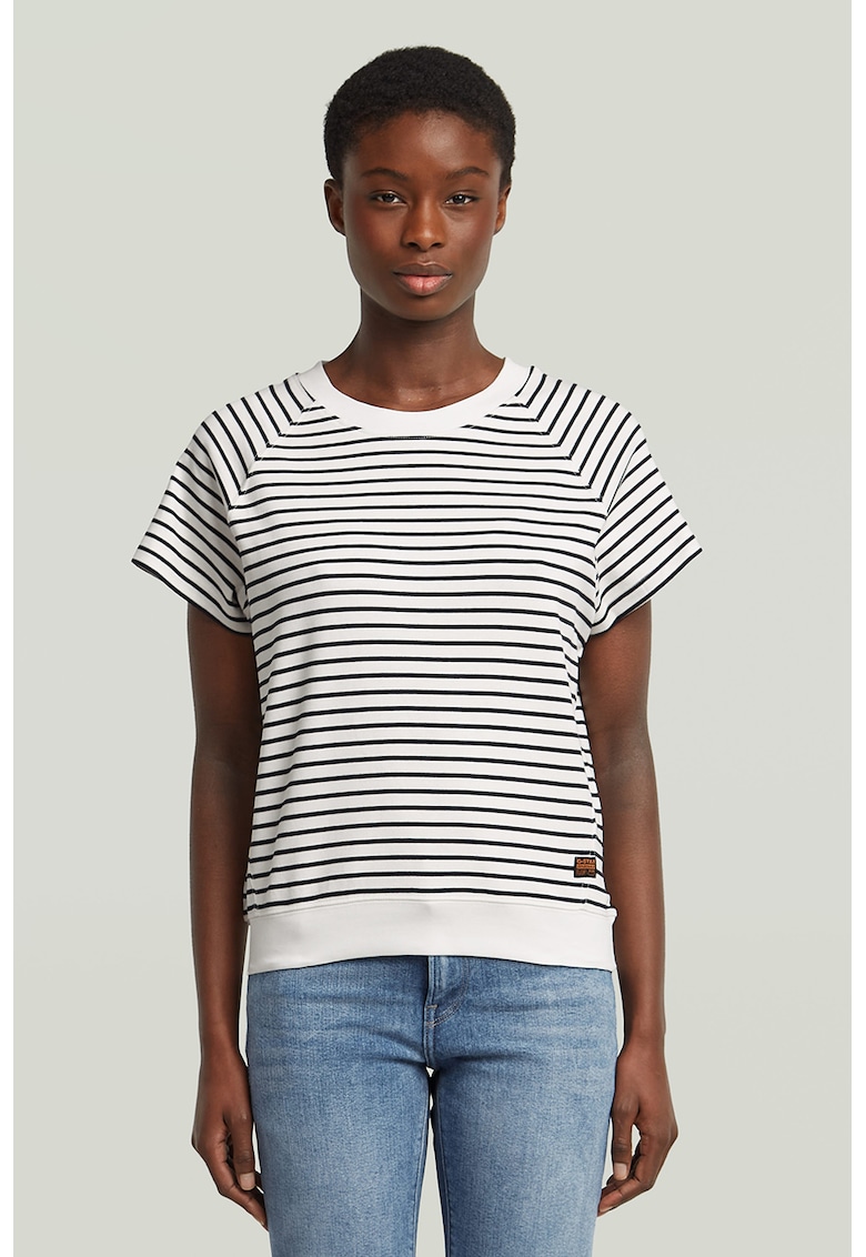 Tricou cu decolteu la baza gatului - in dungi