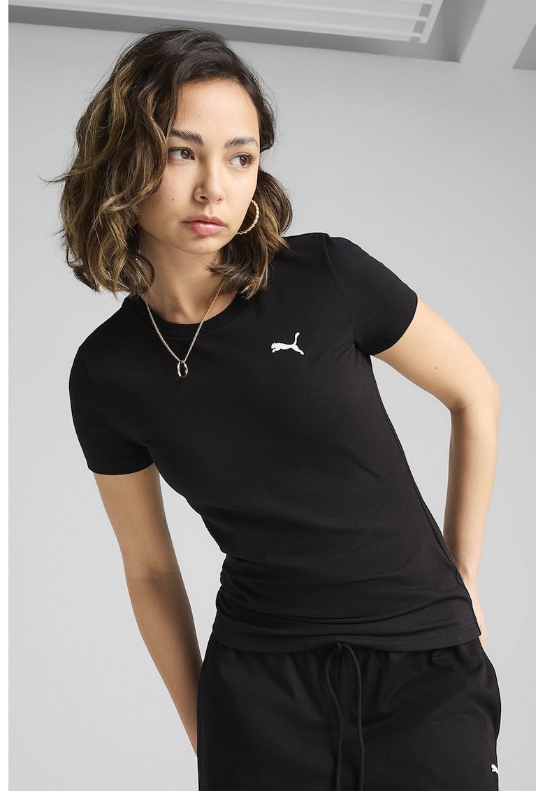 Tricou cu decolteu la baza gatului si monograma