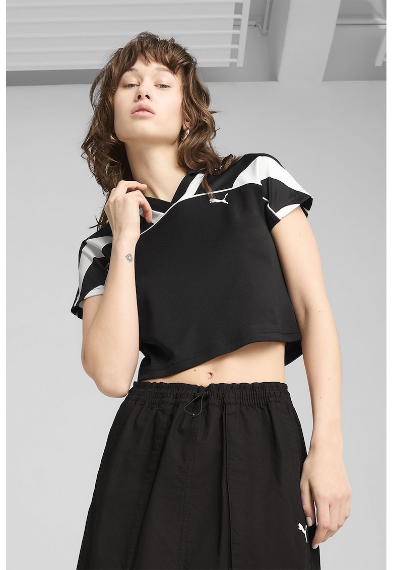 Tricou crop cu decolteu in V