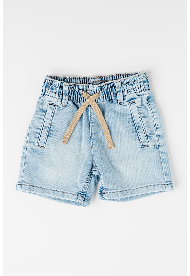 Blugi scurti cu buzunare