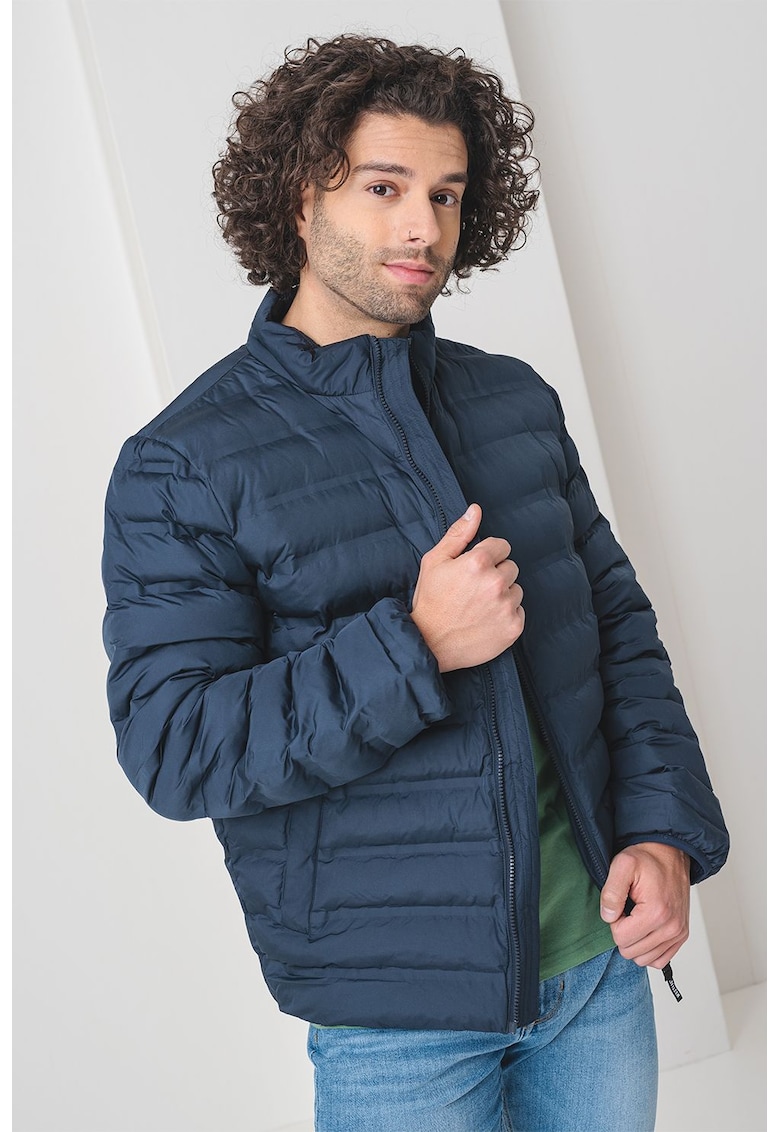 Jacheta matlasata cu fermoar