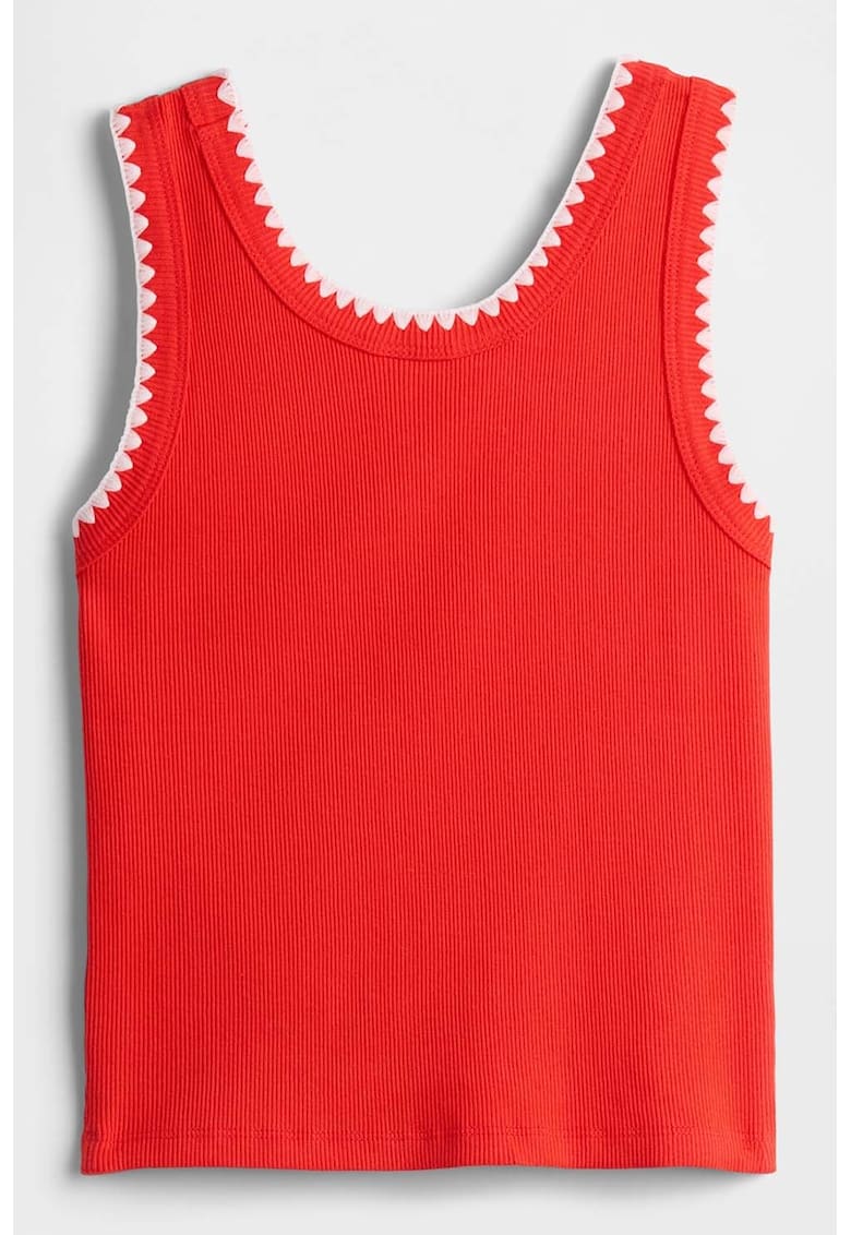 Top cu cusaturi contrastante