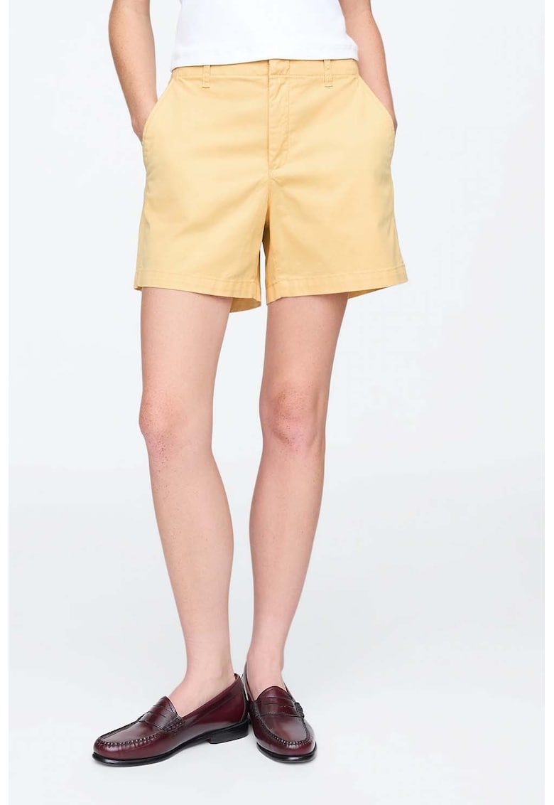 Pantaloni scurti cu talie medie - Galben pai