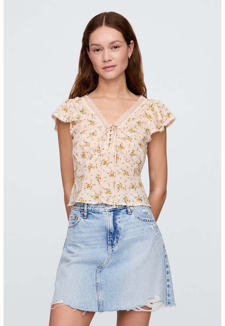 Bluza cu model floral si insertii de dantela