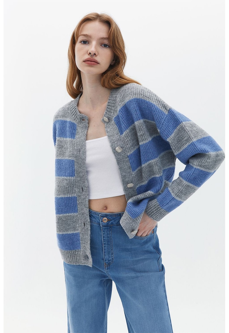 Cardigan cu nasturi si dungi