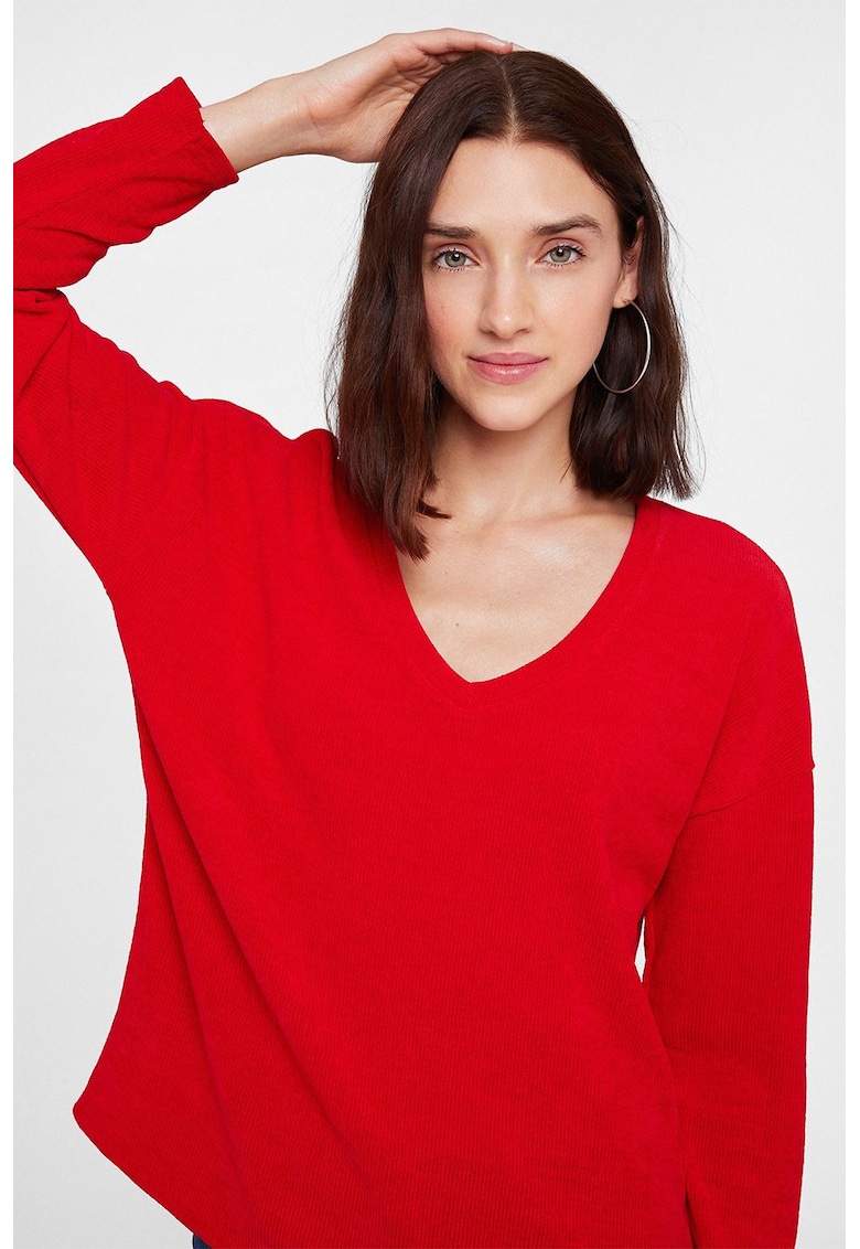 Pulover lejer cu decolteu in V