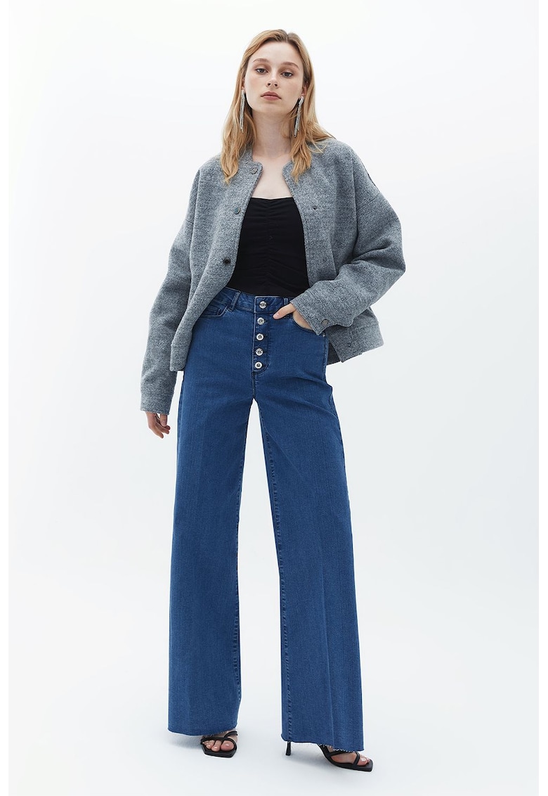 Blugi cu croiala ampla