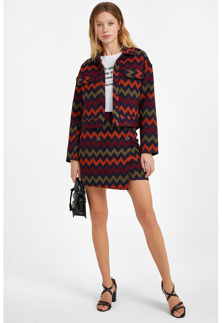 Jacheta cu model geometric