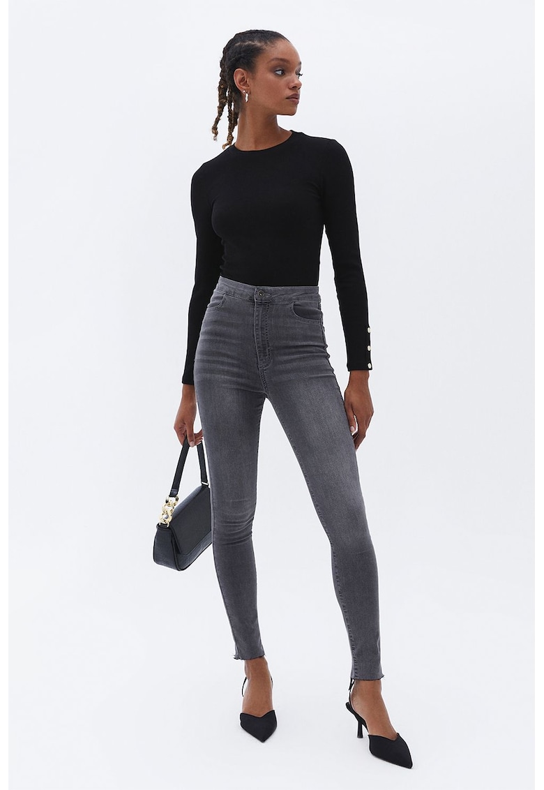 Blugi slim-fit cu talie inalta