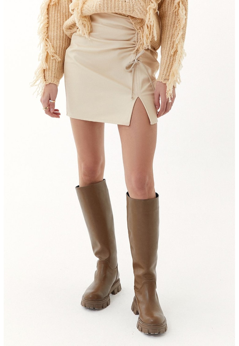Fusta mini cu slit frontal