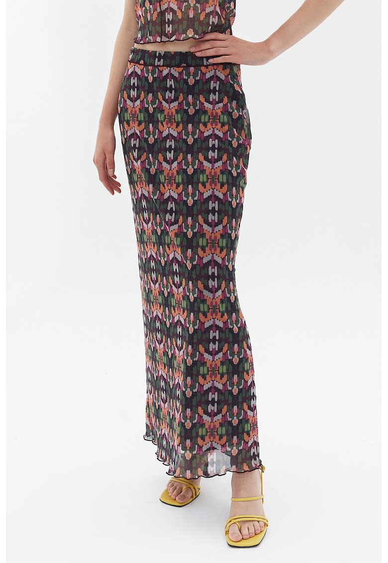 Fusta maxi cu model si terminatii valurite