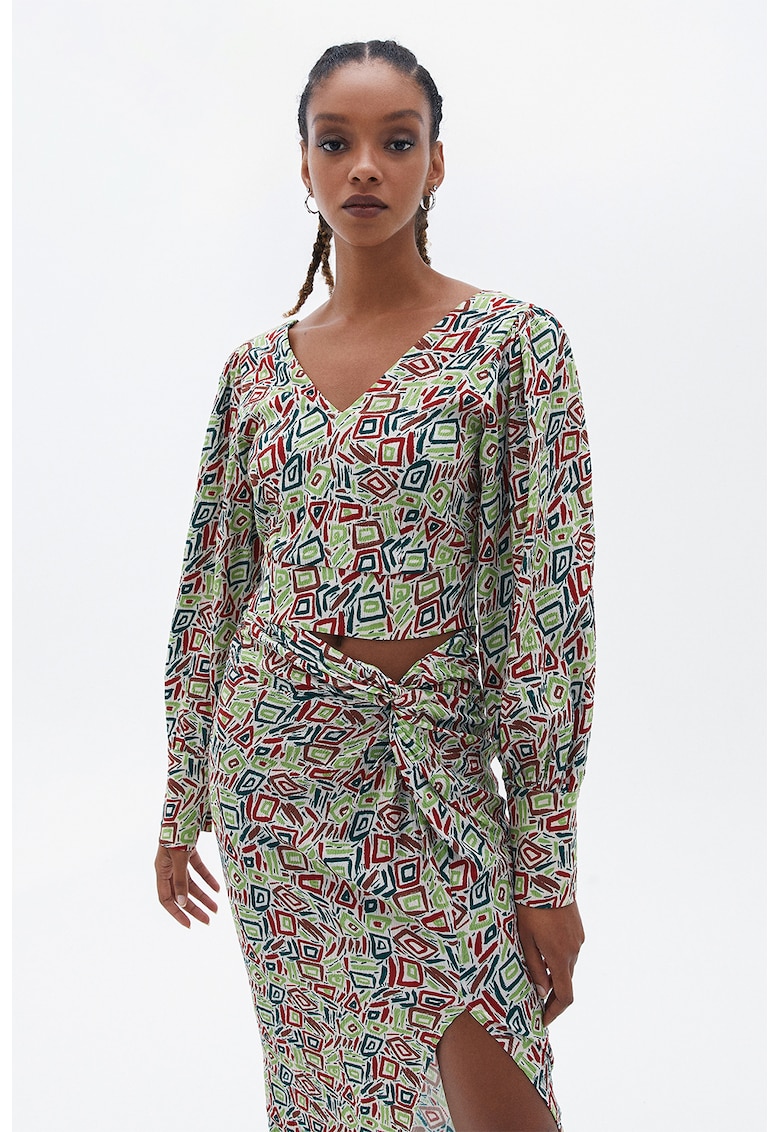 Bluza crop cu model si decolteu in V