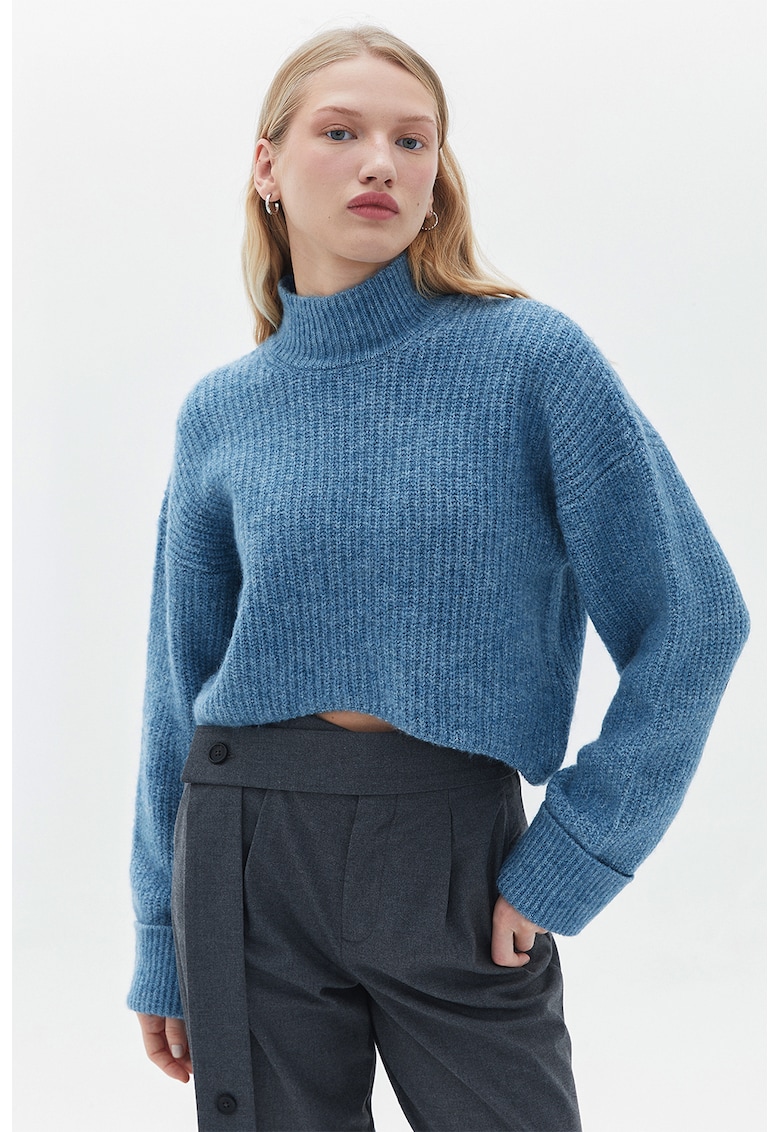 Pulover crop lejer cu maneci cazute