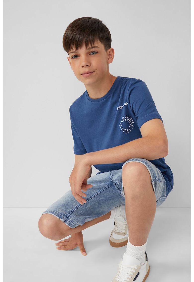 Tricou cu imprimeu pe piept si decolteu la baza gatului