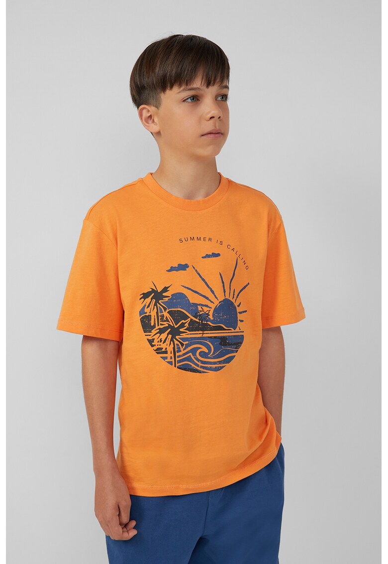 Tricou cu imprimeu grafic si decolteu la baza gatului - Portocaliu/Albastru inchis