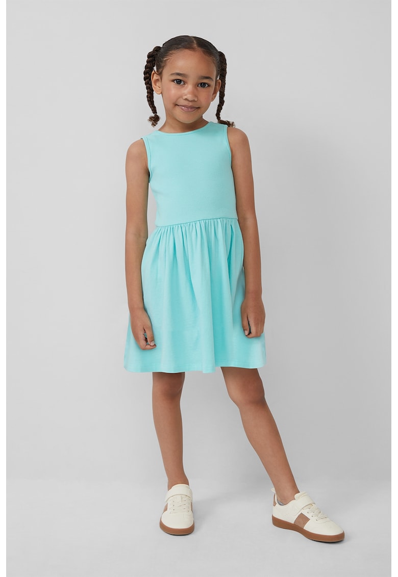 Rochie cu decupaj pe partea din spate