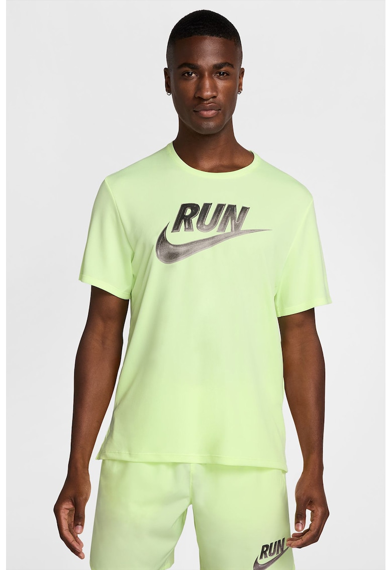 Tricou cu logo pentru alergare