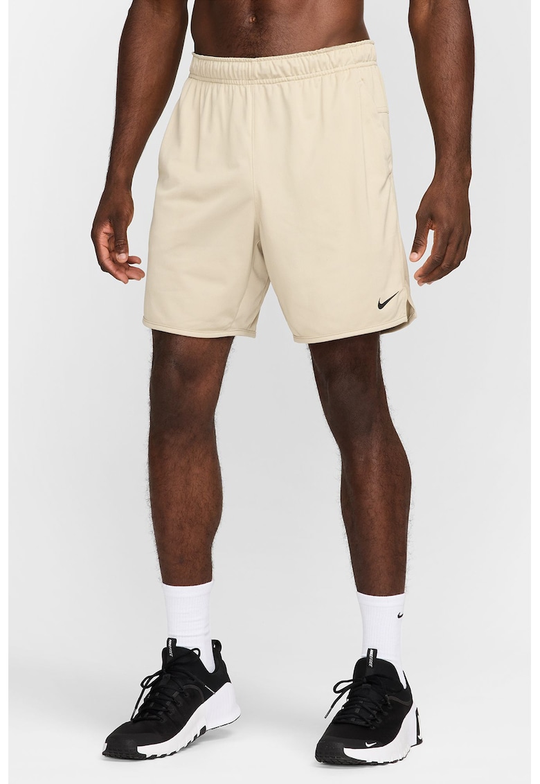 Pantaloni scurti cu buzunare oblice si tehnologie Dri-FIT - pentru antrenament