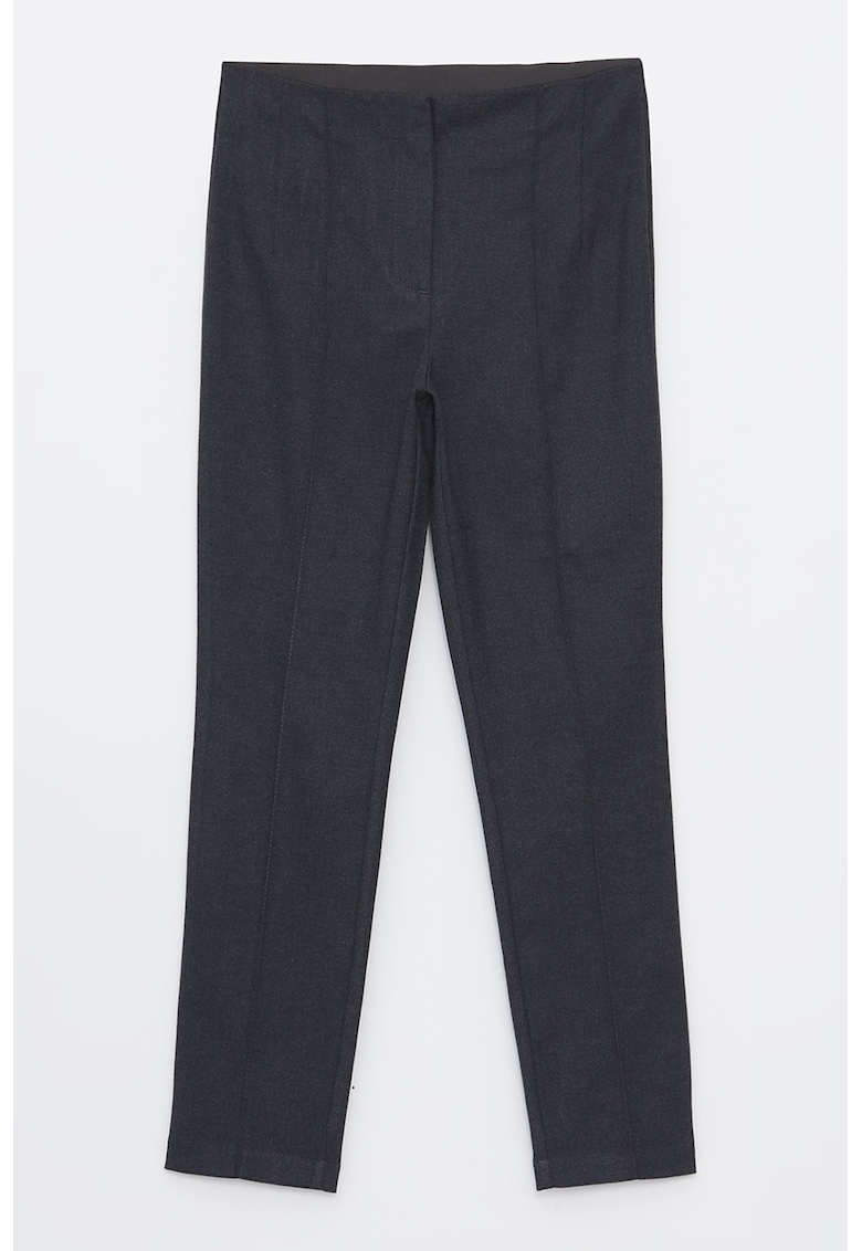 Pantaloni cu croiala conica si model uni