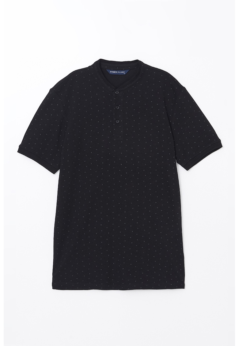 Tricou cu fenta cu nasturi