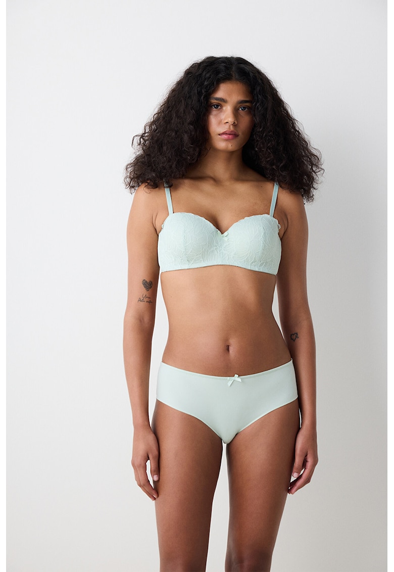 Sutien cu acoperire completa