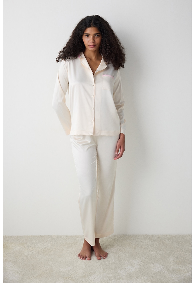 Pijama cu pantaloni lungi si buzunar aplicat pe piept