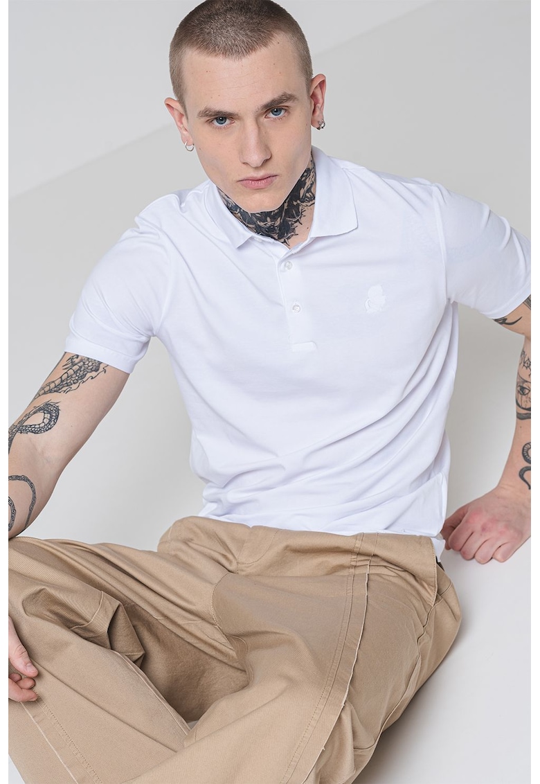 Tricou din amestec de bumbac cu fenta cu nasturi