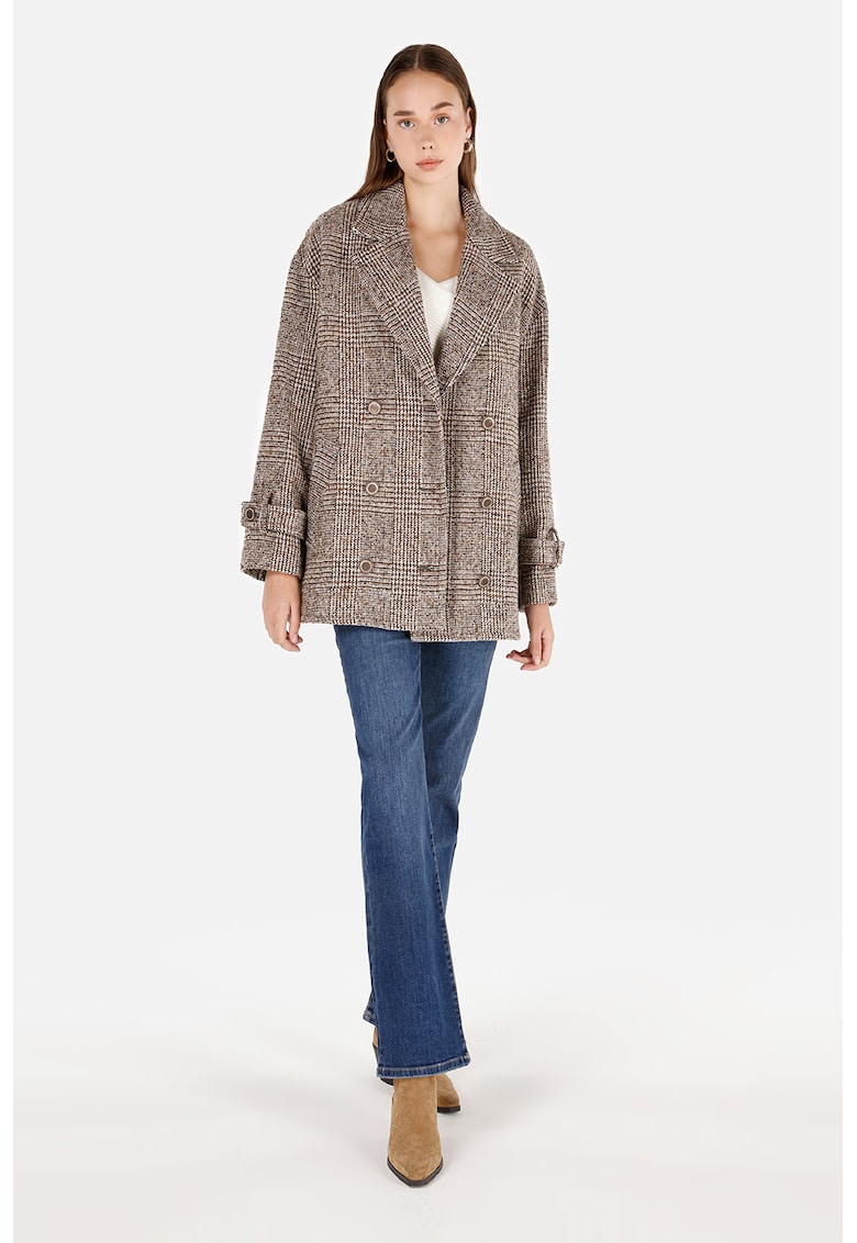 Palton lejer in carouri