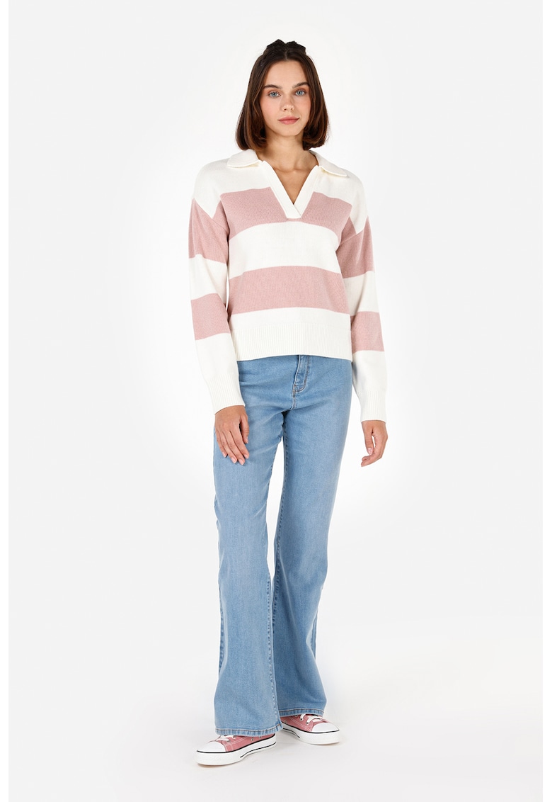 Pulover regular fit cu decolteu in V