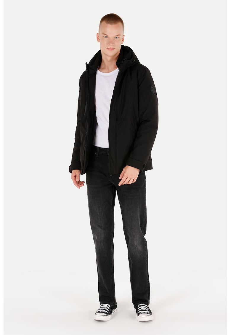 Jacheta scurta cu capse