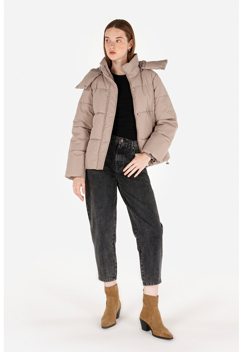 Geaca cu fermoar si guler inalt - Bej