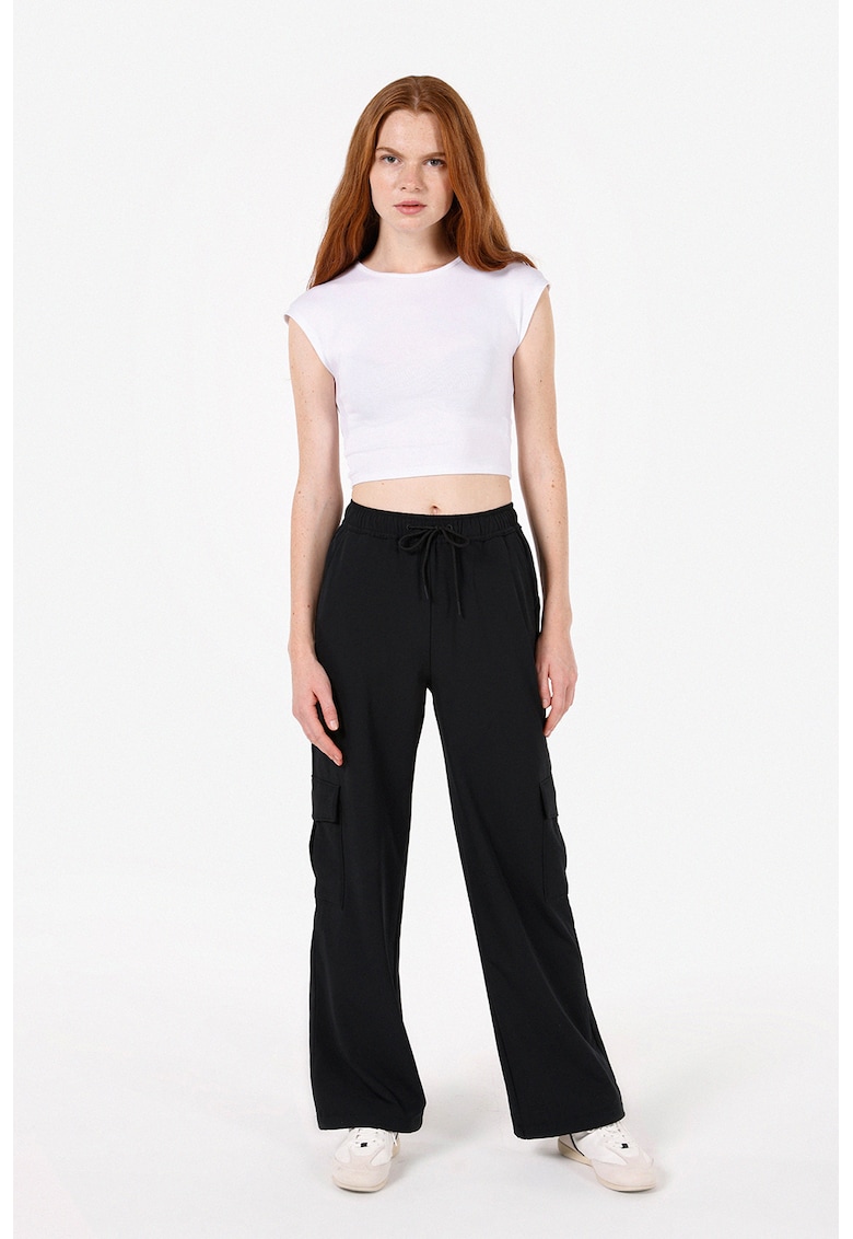 Pantaloni cargo cu snur de ajustare