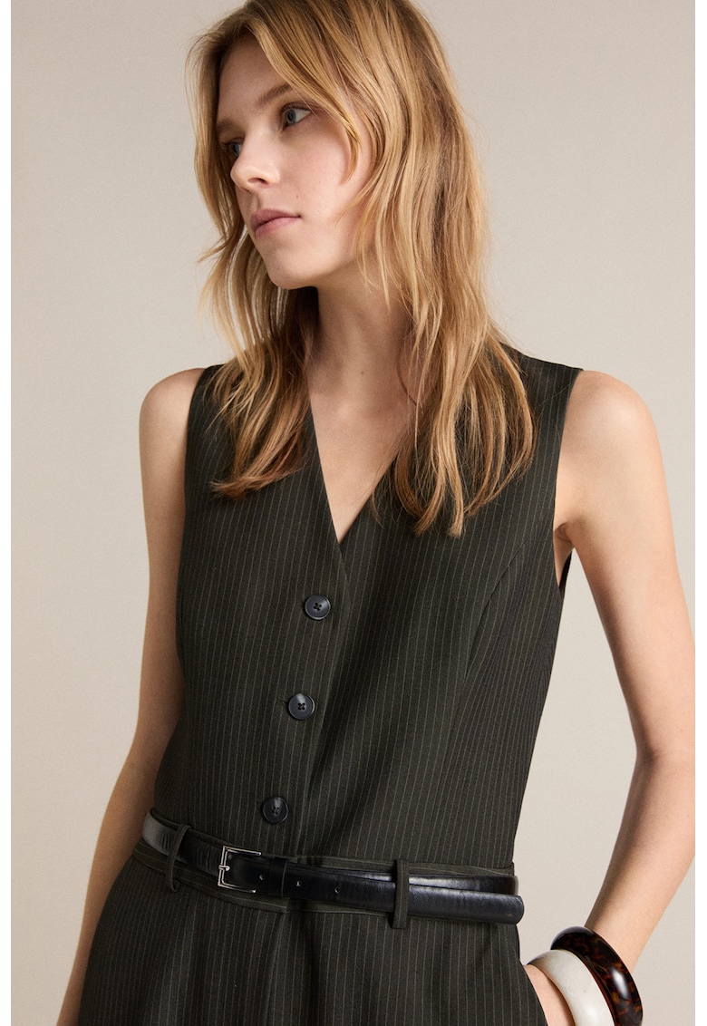 Salopeta cu decolteu in V si croiala ampla