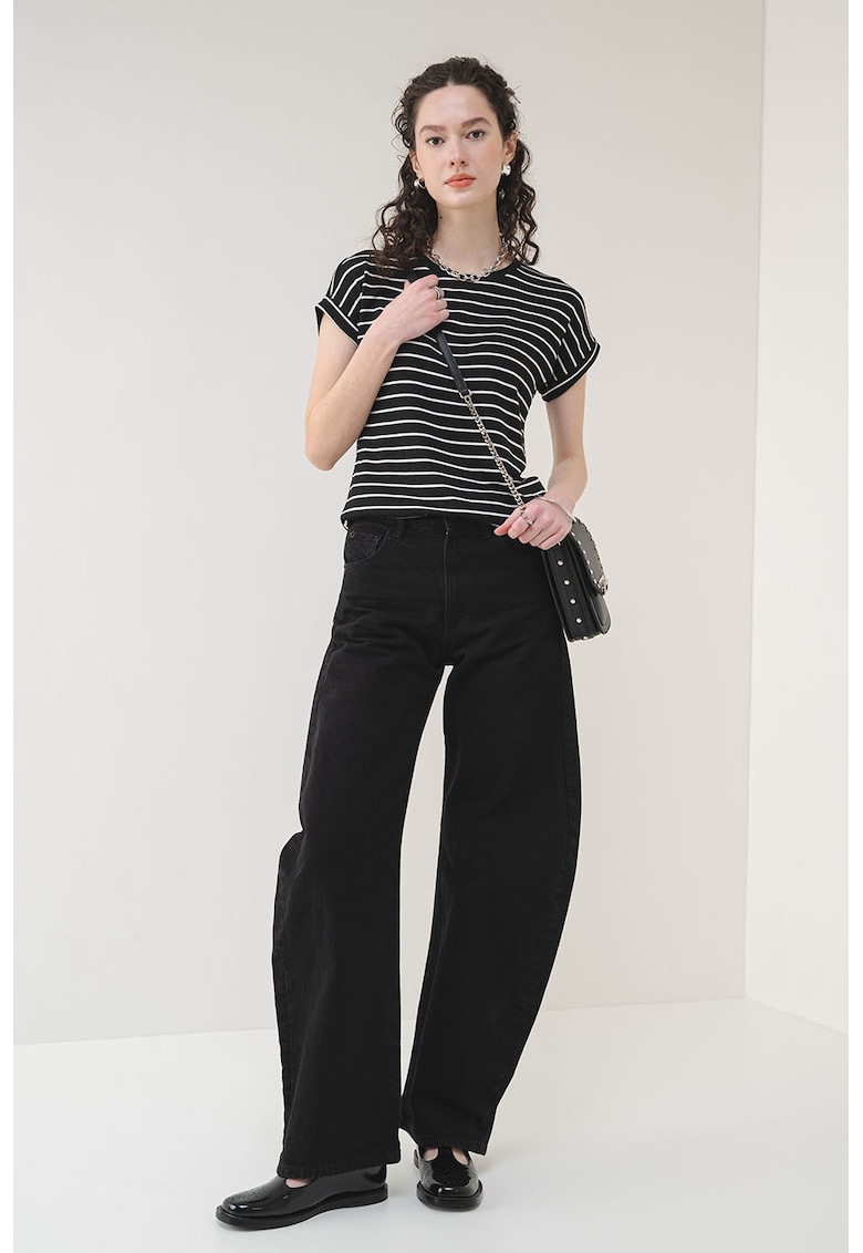 Tricou cu decolteu la baza gatului Brianna