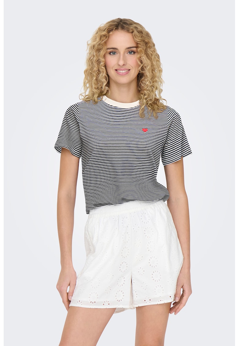 Tricou cu imprimeu in forma de inima