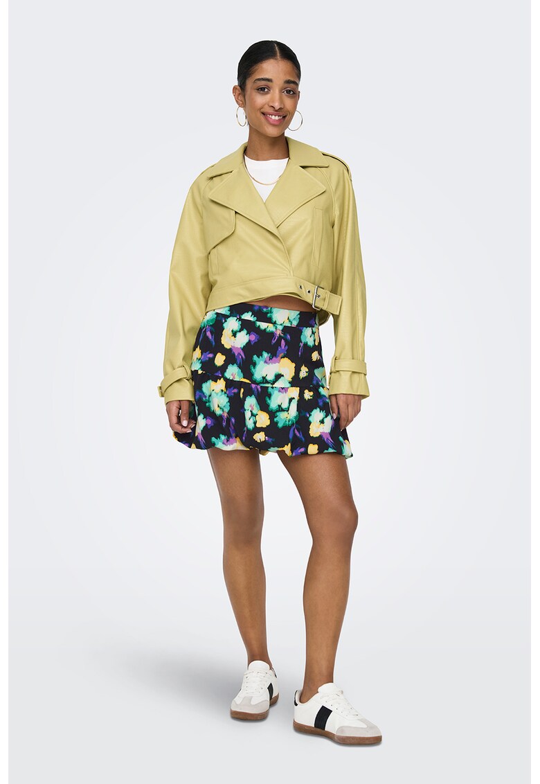 Jacheta de piele ecologica cu revere decupate