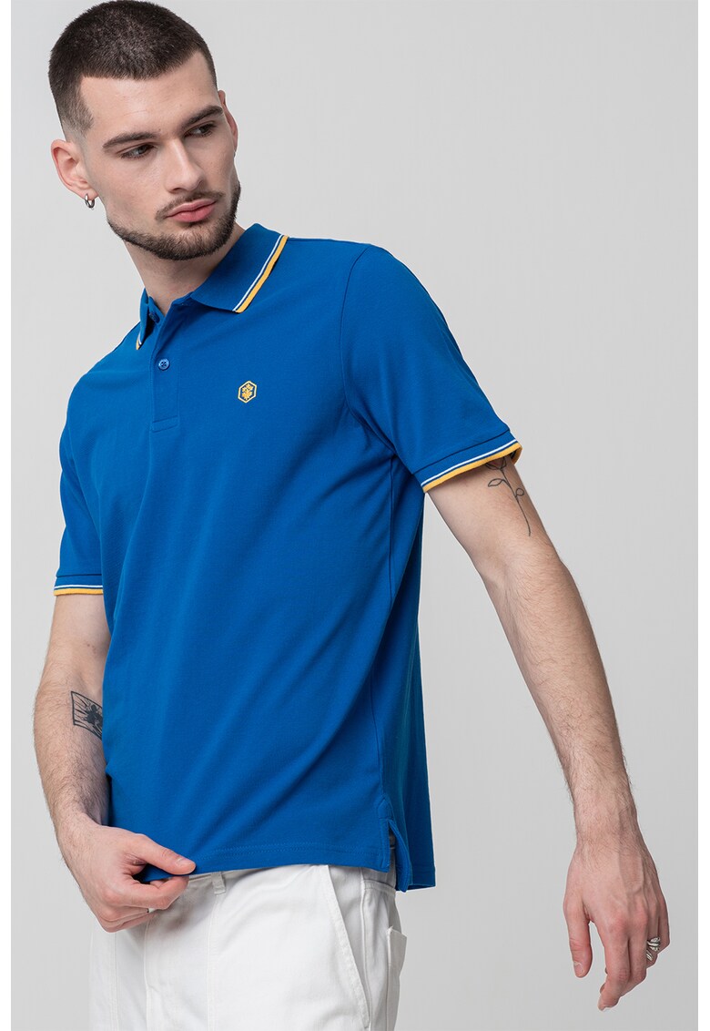 Tricou polo din material pique si logo discret - Galben/Albastru royal