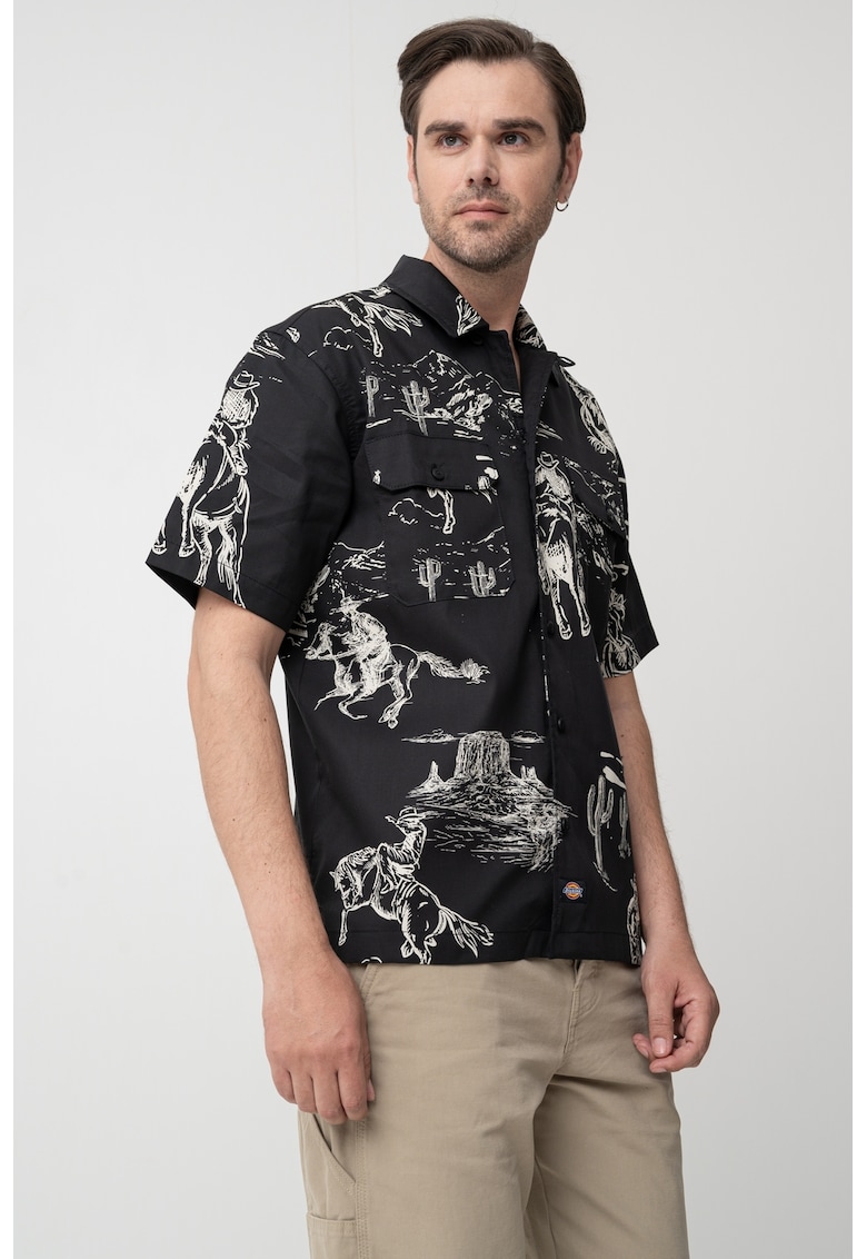 Camasa cu model grafic si nasturi