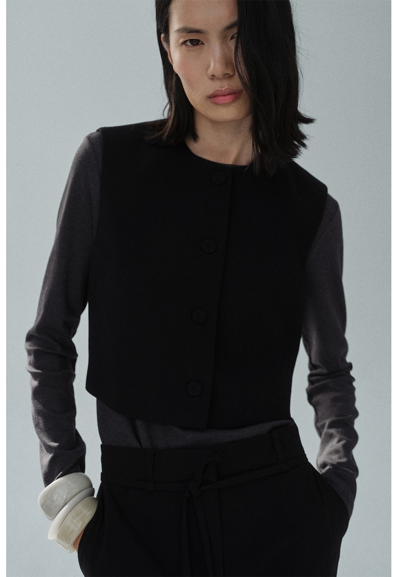 Vesta crop cu nasturi