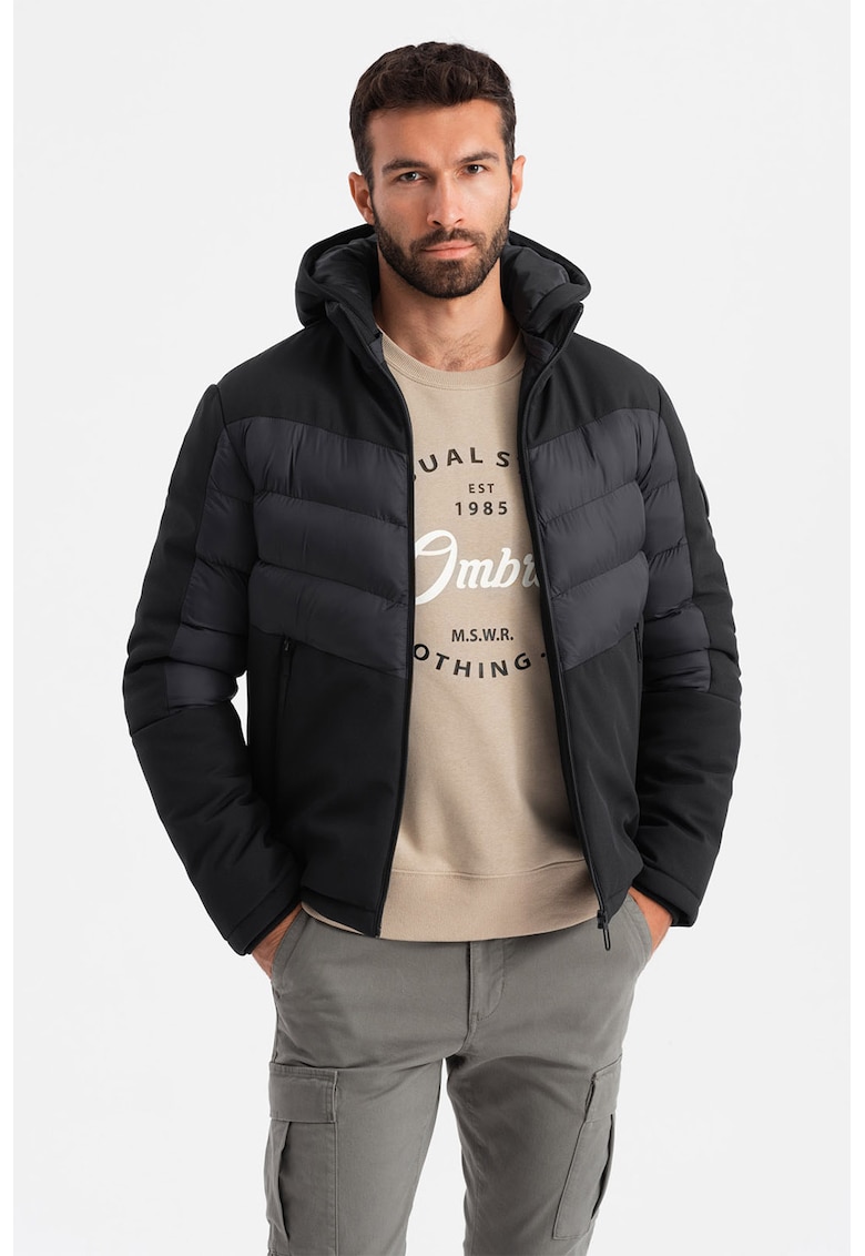 Geaca matlasata cu fermoar si gluga