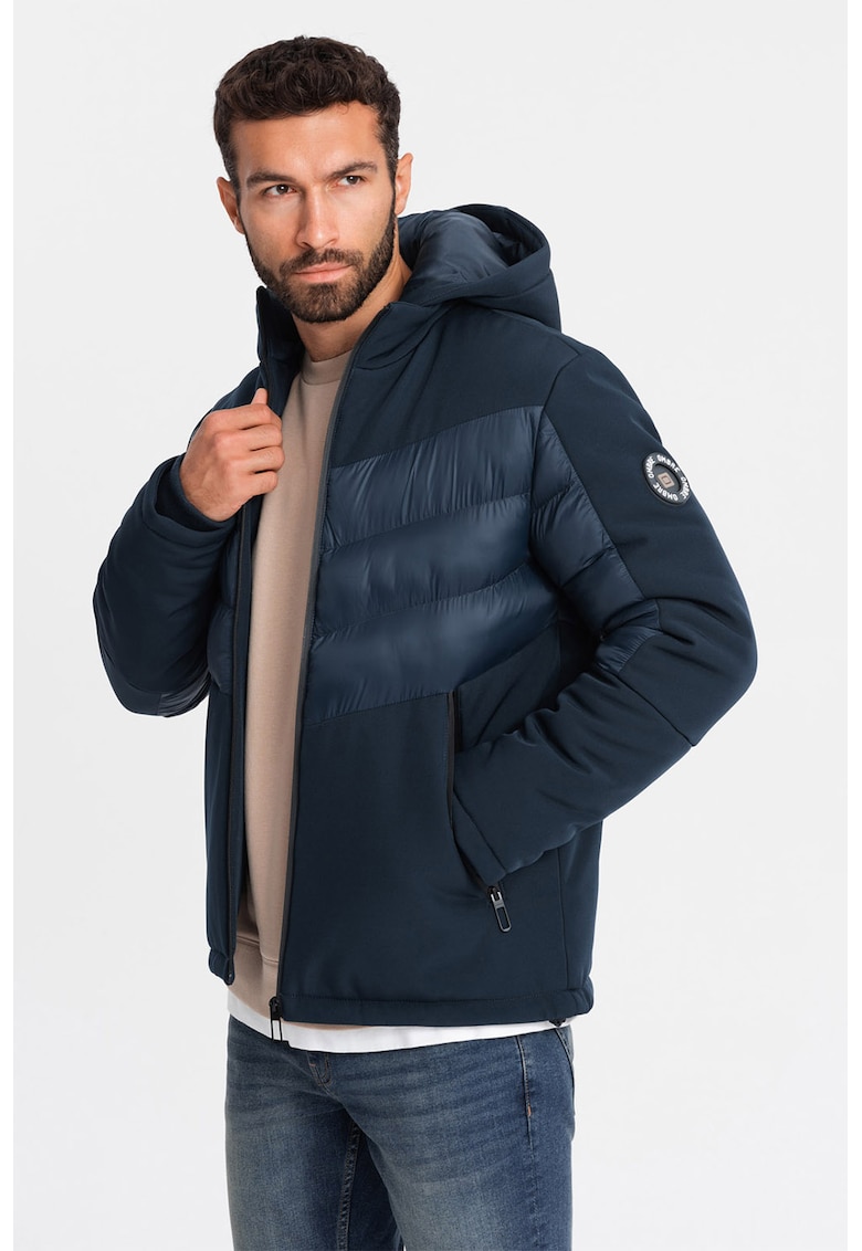 Geaca matlasata cu fermoar si gluga