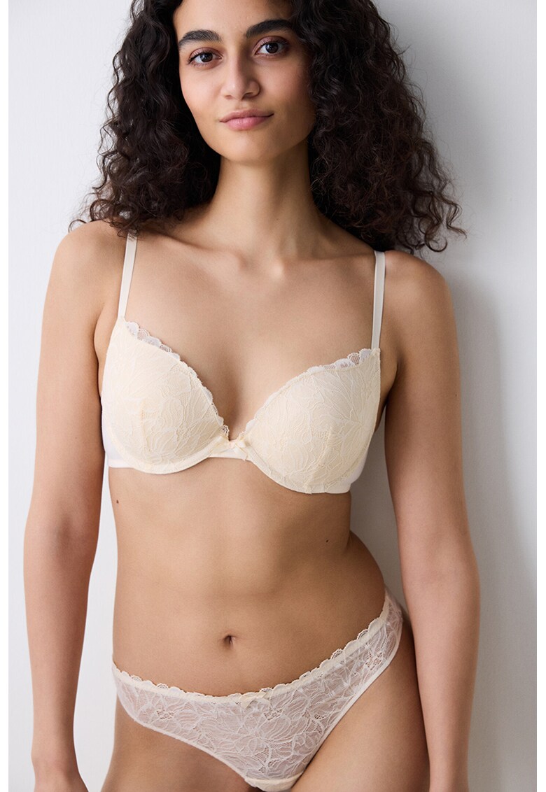 Sutien cu bretele ajustabile - Crem