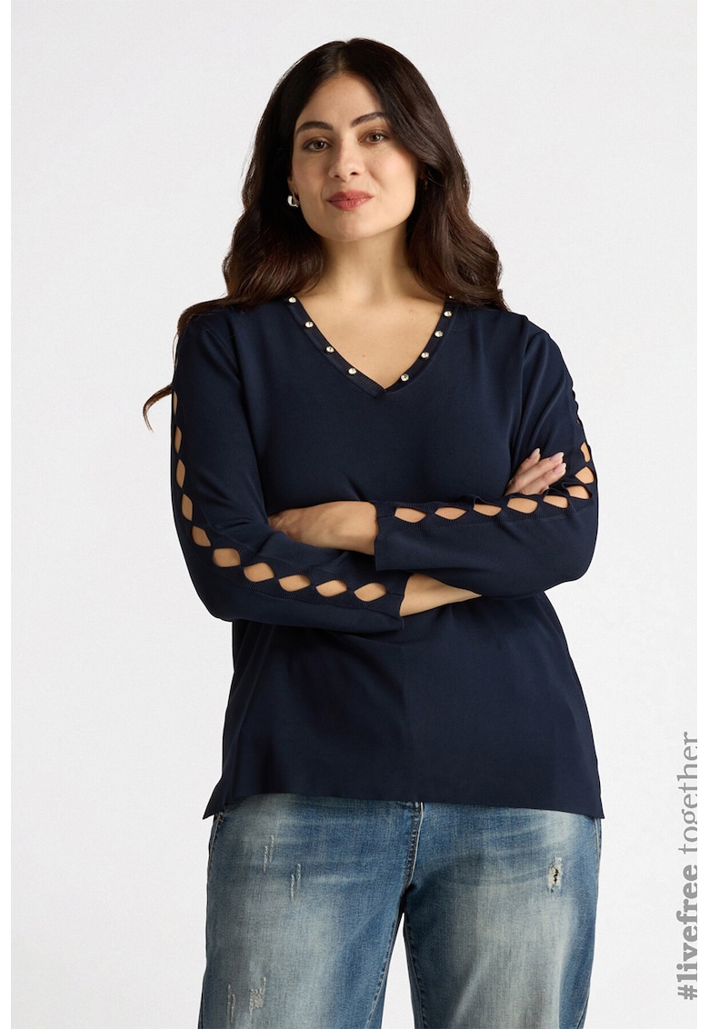 Pulover cu decolteu in V si decupaje pe maneci