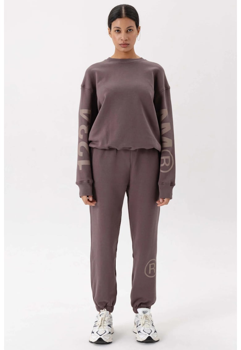 Bluzon cu maneci cazute si imprimeu logo - Maro