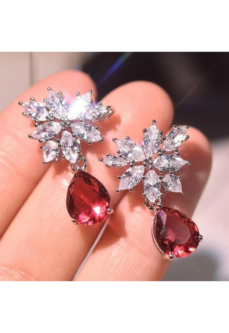 Cercei argintii - forma de floare - cu pietre din zirconiu - Ailen C5 -