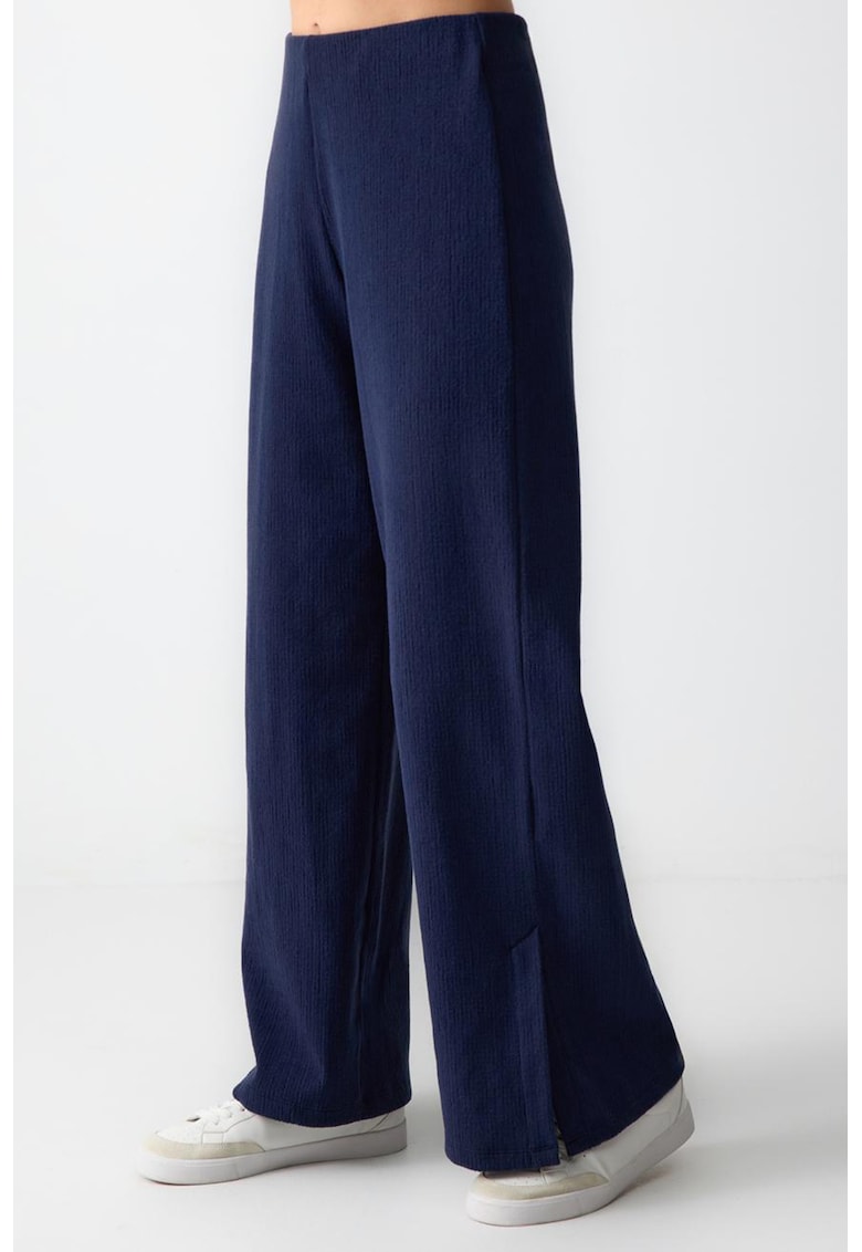 Pantaloni relaxed fit cu talie inalta