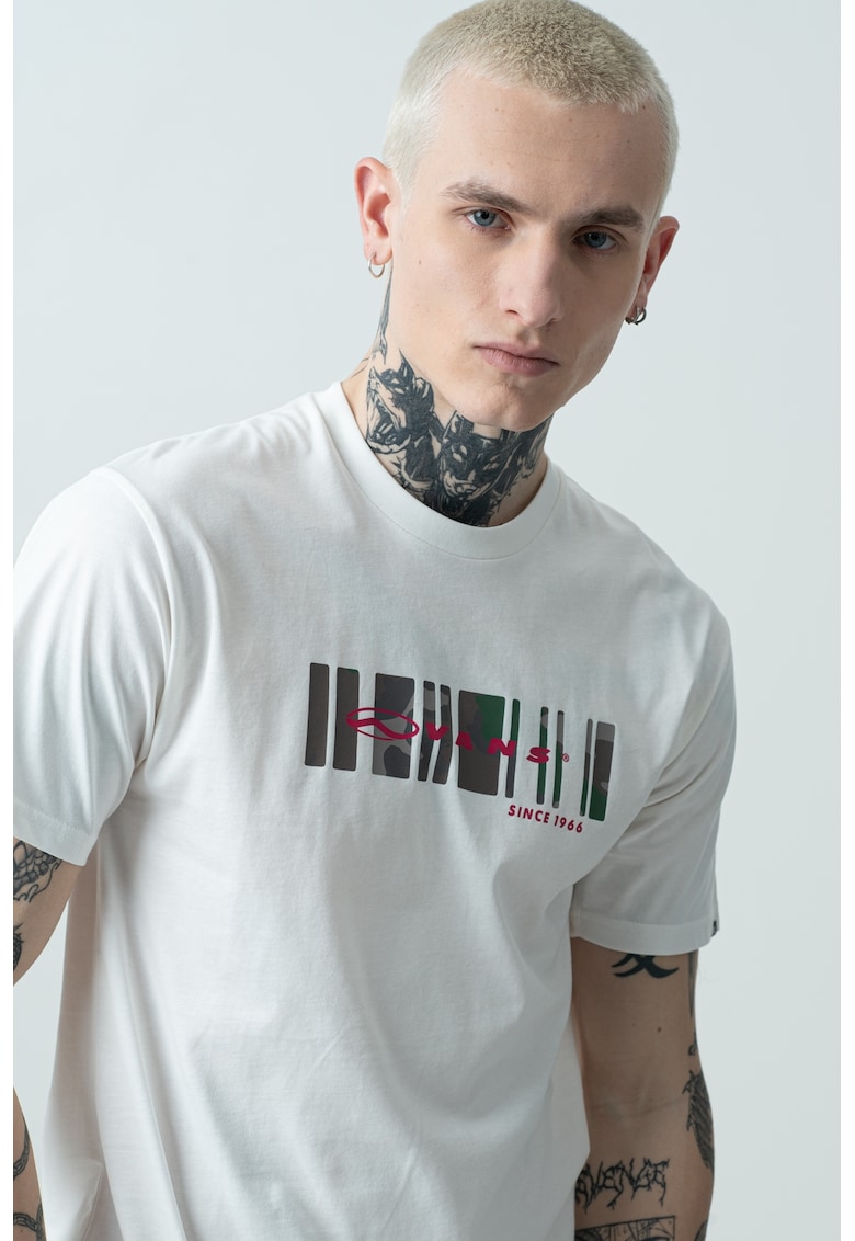 Tricou cu decolteu la baza gatului si imprimeu logo